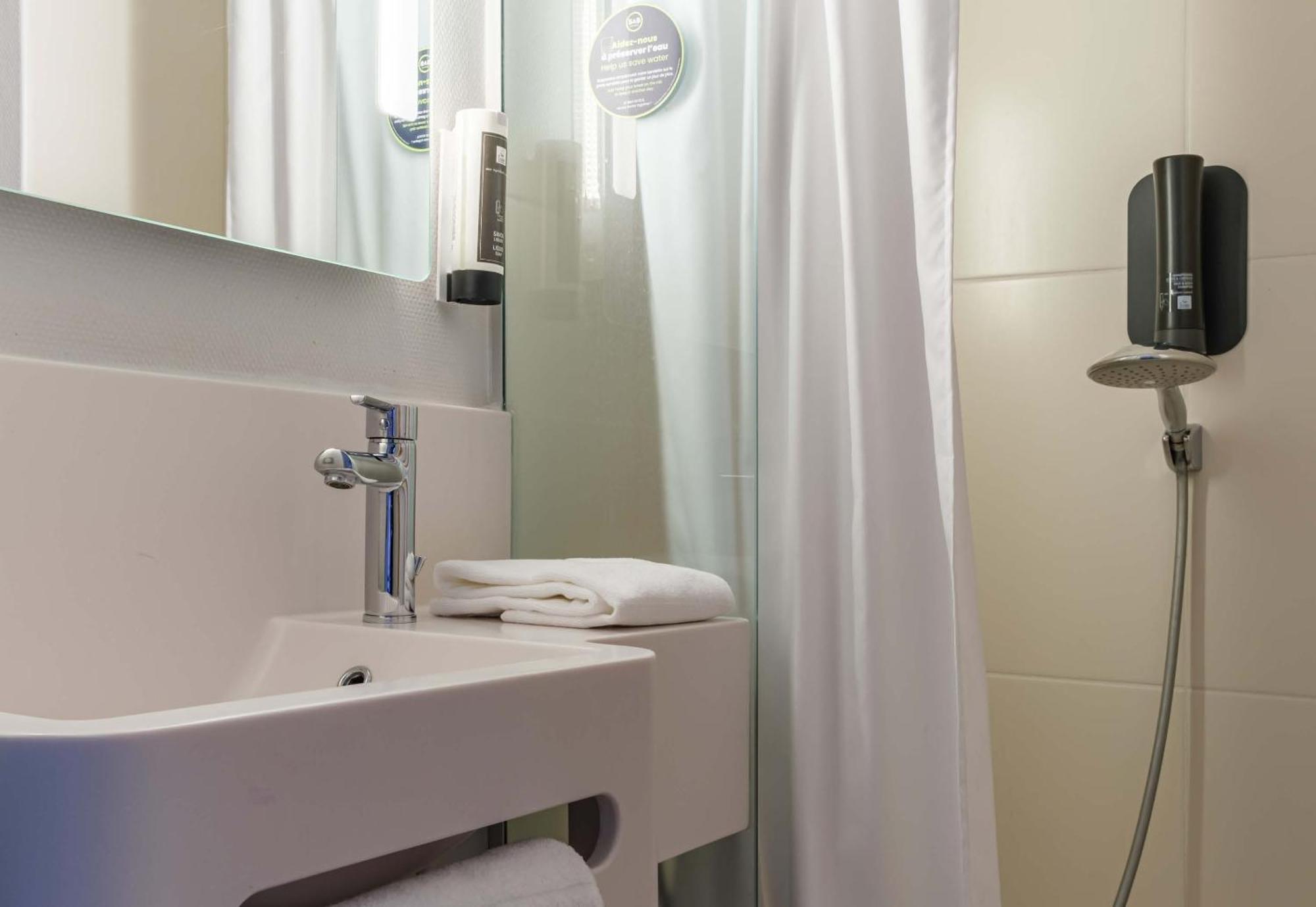 B&B Hotel Бельфор Экстерьер фото