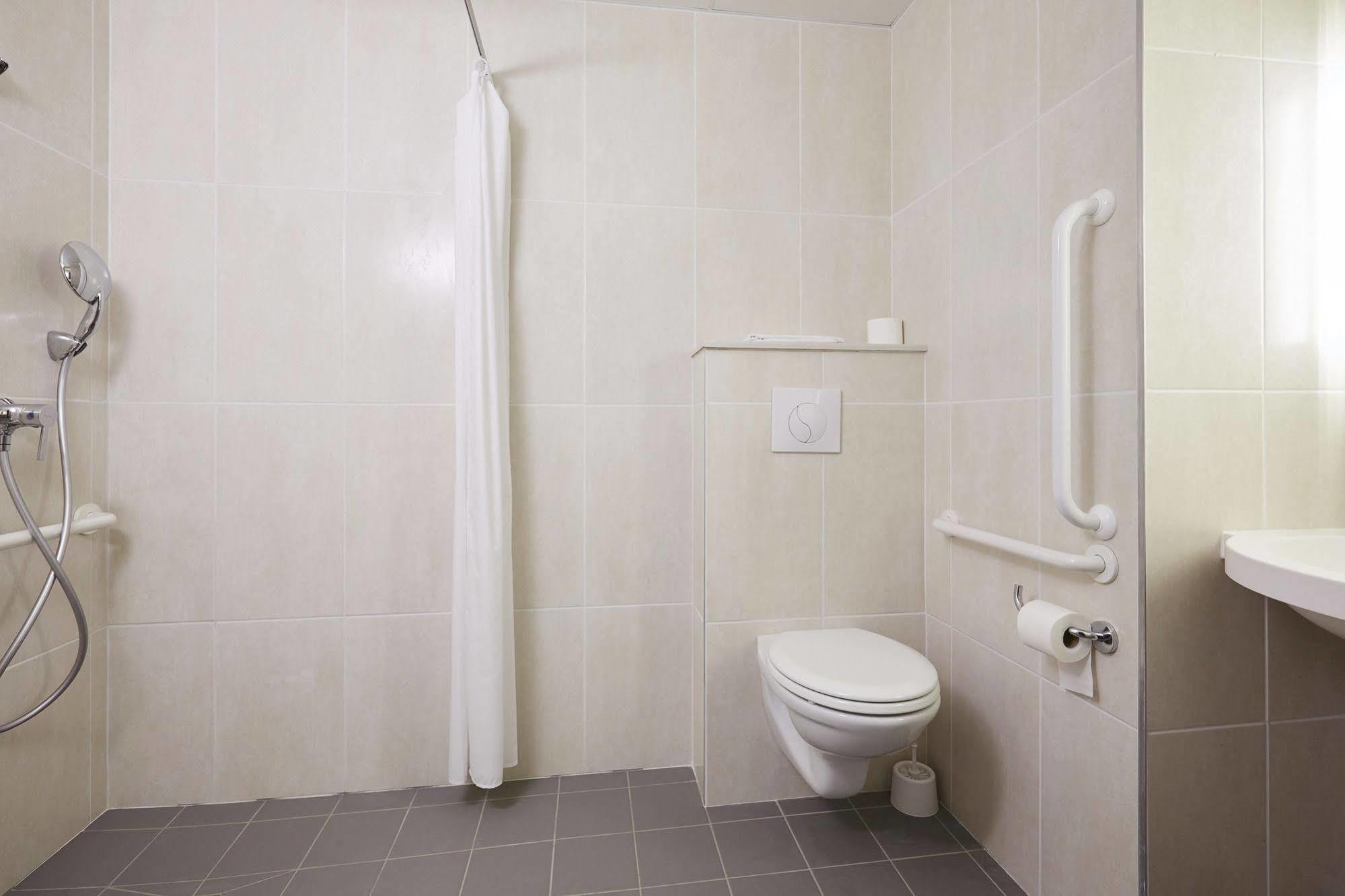 B&B Hotel Бельфор Экстерьер фото